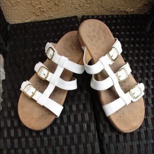 Vionic White Patent Sandal